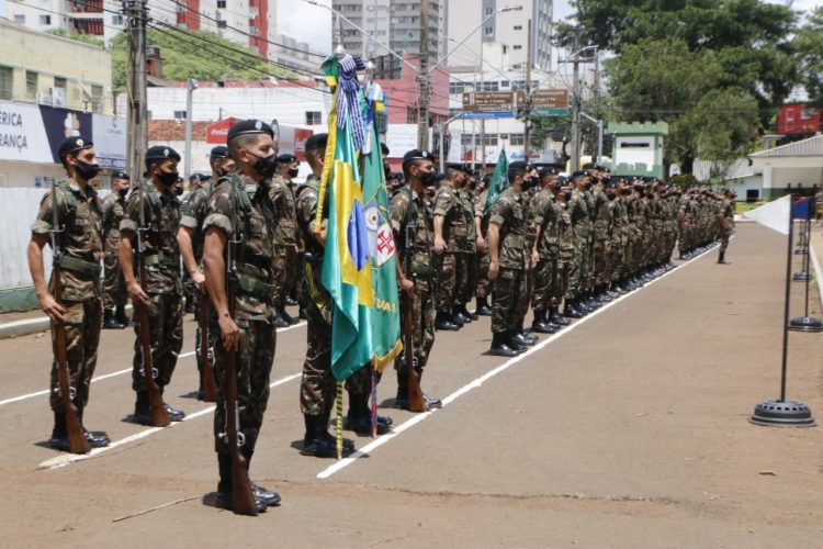 Veja como foi a solenidade pelo Dia da Bandeira no 34º BIMec