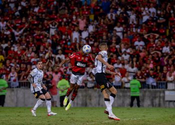 Flamengo vence o Corinthians (Foto: Twitter Flamengo)