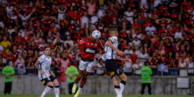 Flamengo vence o Corinthians (Foto: Twitter Flamengo)