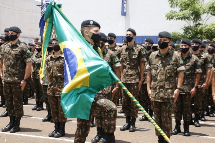 Veja como foi a solenidade pelo Dia da Bandeira no 34º BIMec