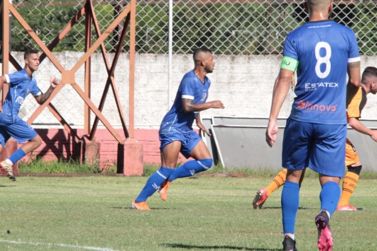 Foz vence por 1 a 0 e garante acesso à Divisão de Acesso do Paranaense