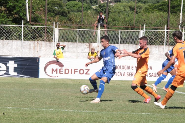 Foz vence por 1 a 0 e garante acesso à Divisão de Acesso do Paranaense