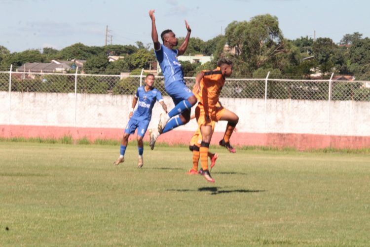 Foz vence por 1 a 0 e garante acesso à Divisão de Acesso do Paranaense