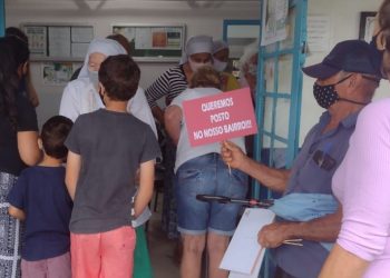 Moradores se manifestam contra o fechamento da UBS do Ouro Verde