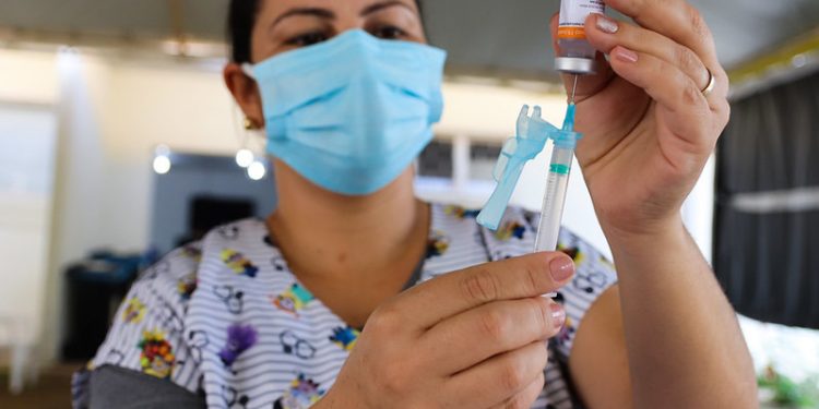 Casos de coronavírus em Foz são menores desde julho de 2020