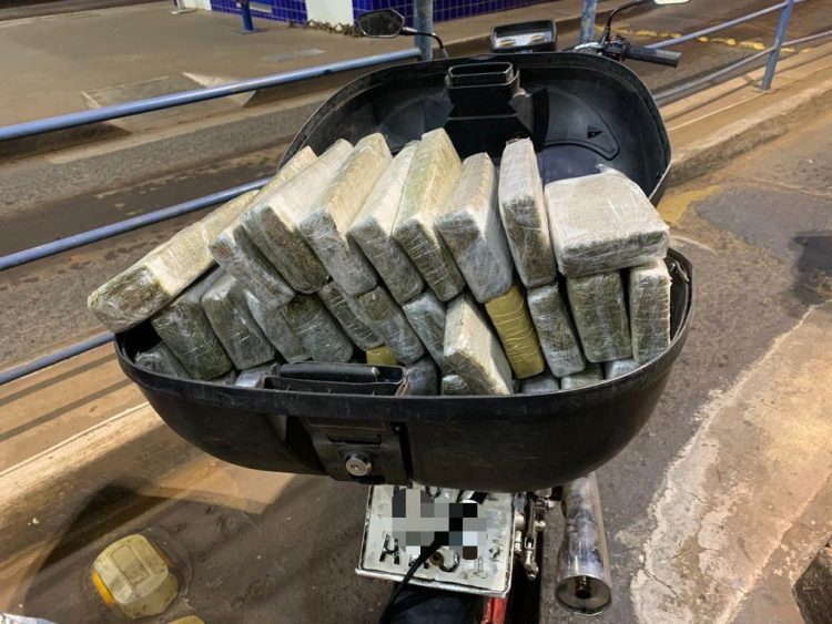 21,6 quilos de maconha são apreendidos na Ponte Internacional da Amizade