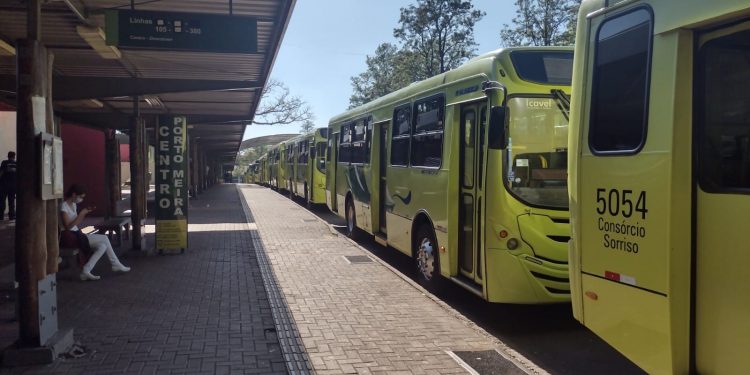 Greve do transporte coletivo: sindicato não garante circulação nos horários de pico