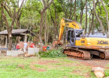 Prefeitura de Santa Terezinha realiza reparos na praia e anuncia reabertura para dezembro