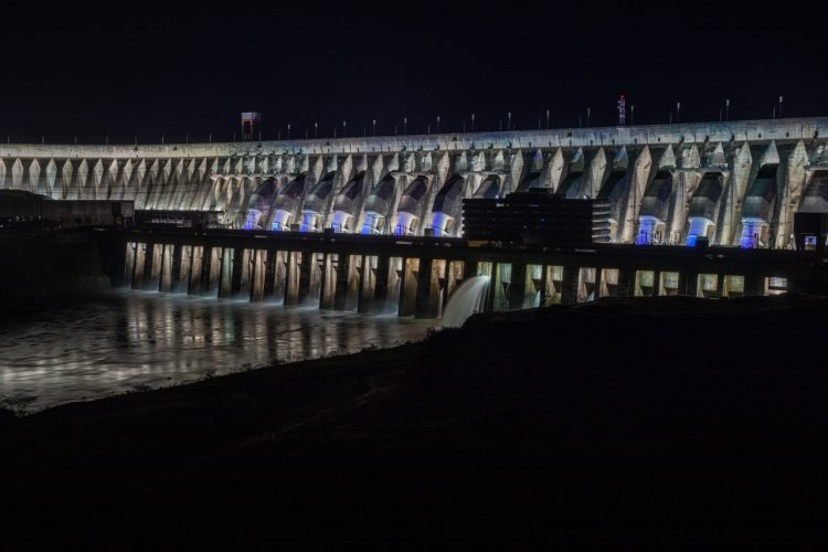 Turismo de Itaipu prepara esquema especial para receber visitantes no feriado prolongado