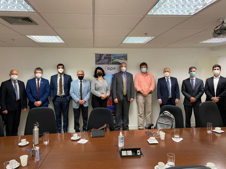 General Ferreira cumpre agenda com série de visitas a instituições do setor energético