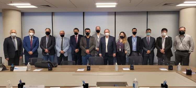 General Ferreira cumpre agenda com série de visitas a instituições do setor energético