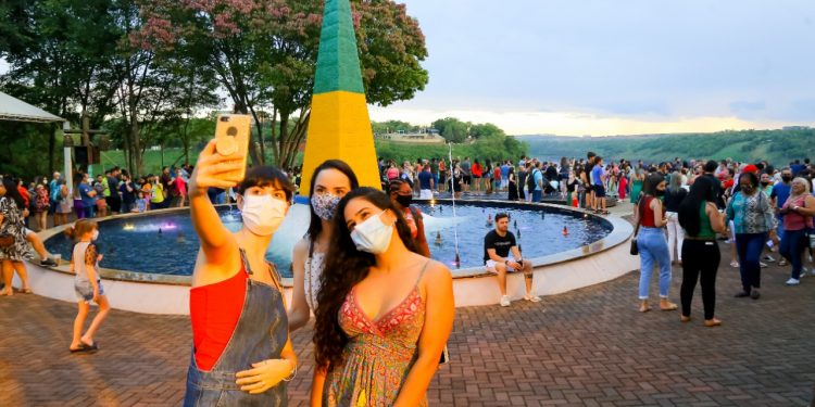 7 mil pessoas visitaram o Marco das 3 Fronteiras durante feriado