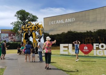 Agradecimento: doação de brinquedo vale três ingressos no Dreams Park Show