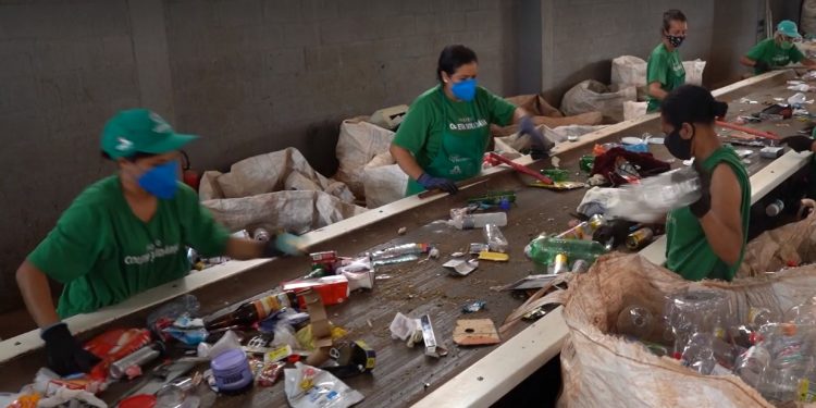 Escola para Sustentabilidade da Itaipu e PTI capacita técnicos em saúde e segurança para atuação em UVRs