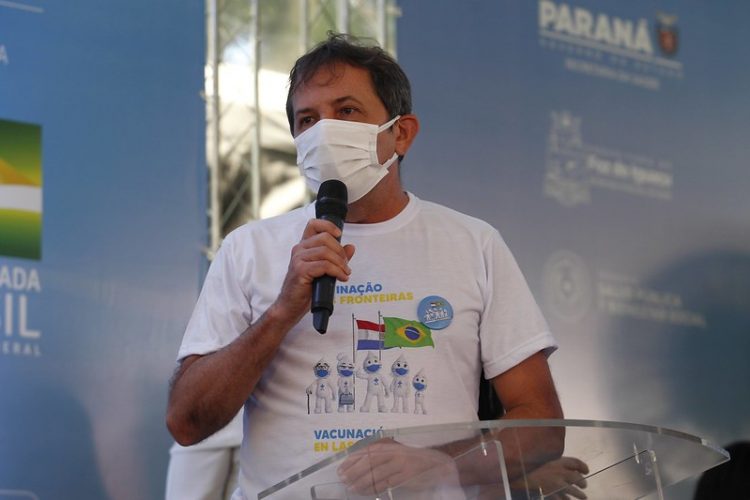 Ministro da Saúde garante o fortalecimento da vacinação em cidades de fronteira