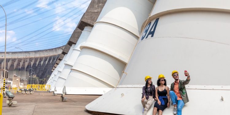 itaipu-turismo-usina