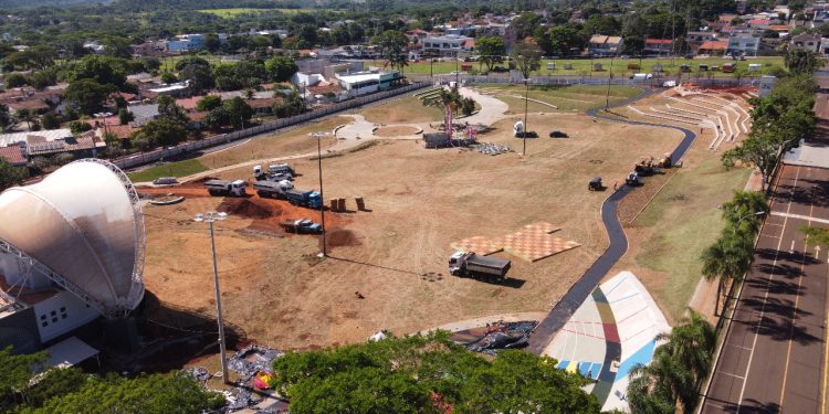 Obras do Gramadão entram na reta final para receber atrações natalinas em Foz