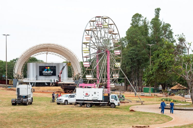 Obras do Gramadão entram na reta final para receber atrações natalinas em Foz