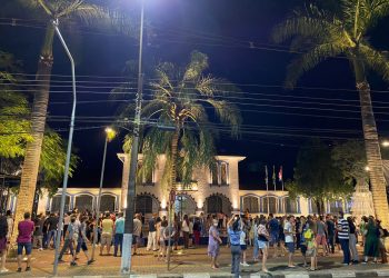 Praça do Mitre recebe nova iluminação cênica