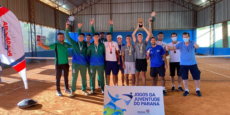 Delegação iguaçuense retorna das etapas estaduais do Japs e Jojups com 15 medalhas