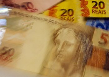 Caixa paga hoje Auxílio Brasil a cadastrados com NIS final 5