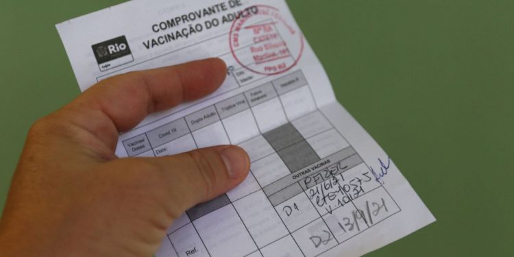 MPT recomenda exigência de comprovante de vacinação no trabalho