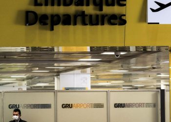 Regras sanitárias para entrar no Brasil serão adiadas em uma semana