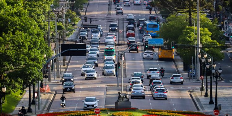 Quase 147 mil proprietários de veículos vão usar créditos do Nota Paraná para pagar o IPVA