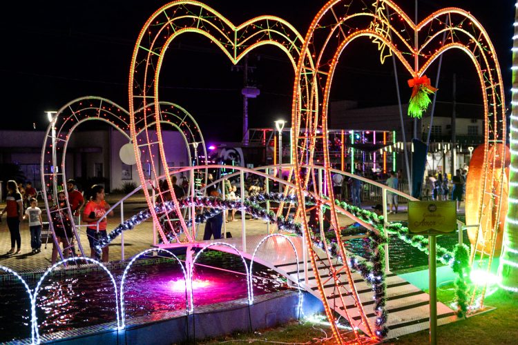 Santa Terezinha de Itaipu também se enfeitou para o Natal