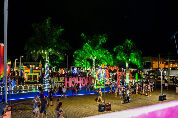 Santa Terezinha de Itaipu também se enfeitou para o Natal