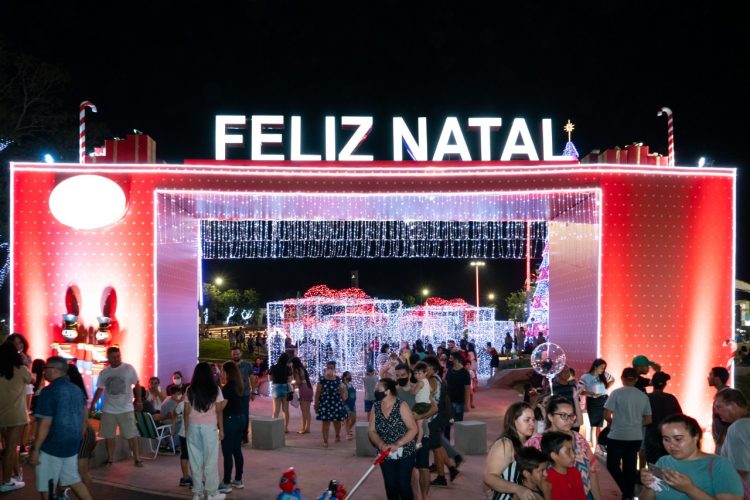 Famílias de Foz celebram o retorno do Natal ao Gramadão de Itaipu, na Vila A