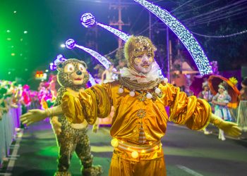 Natal de Águas e Luzes: Hoje é o último dia para aproveitar a Parada na Av. Jorge Schimmelpfeng