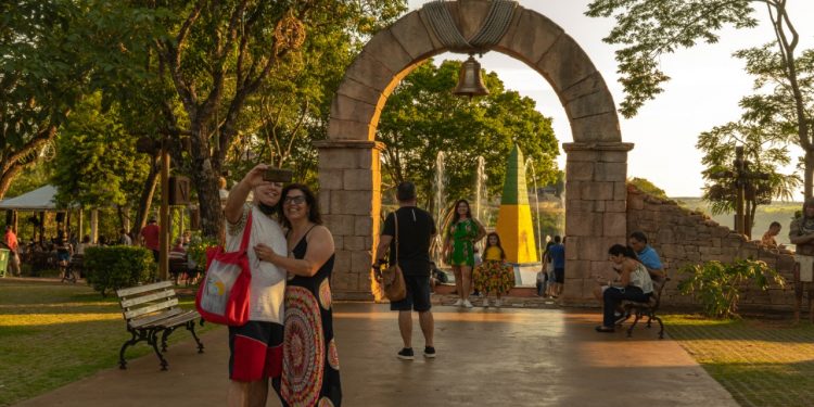 Marco das Três Fronteiras tem o melhor de visitação do ano