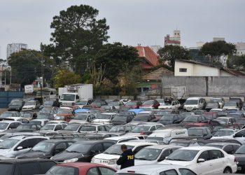 PRF realiza leilão virtual de veículos retidos no Paraná