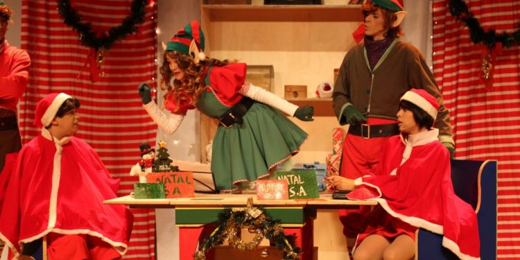 Turismo de Itaipu estreia musical infantil com tema natalino