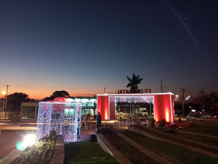 Natal de Águas e Luzes e Jogos de Aventura e Natureza marcam reabertura do Gramadão, neste sábado (4)