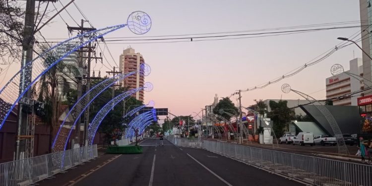 Ensaio da Parada de Natal mobilizou mais de 100 artistas