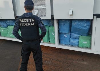 Receita Federal retém três ônibus com mercadorias irregulares em Santa Terezinha de Itaipu