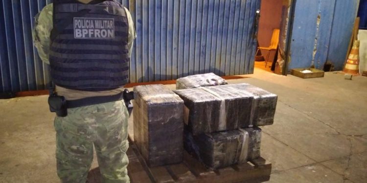 BPFRON e Polícia Federal apreendem cigarros eletrônicos em Foz do Iguaçu