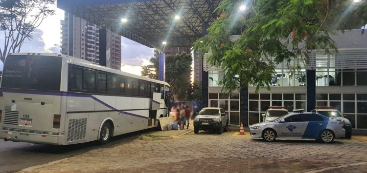 Receita Federal retém R$1,1 milhões em mercadorias irregulares e cigarros eletrônicos