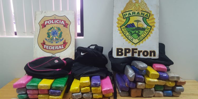 Forças de Segurança prendem três indivíduos com drogas em Foz do Iguaçu