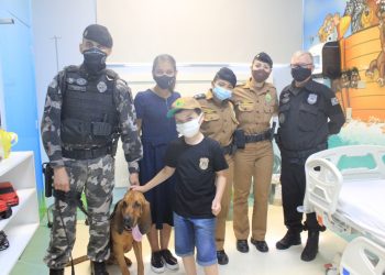 Soldadinho da paz: Gabriel sonha em ser policial e recebe visita especial no HMCC