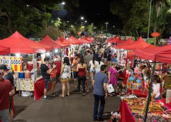 Feirinhas de Natal são parte da programação do Natal de Águas e Luzes