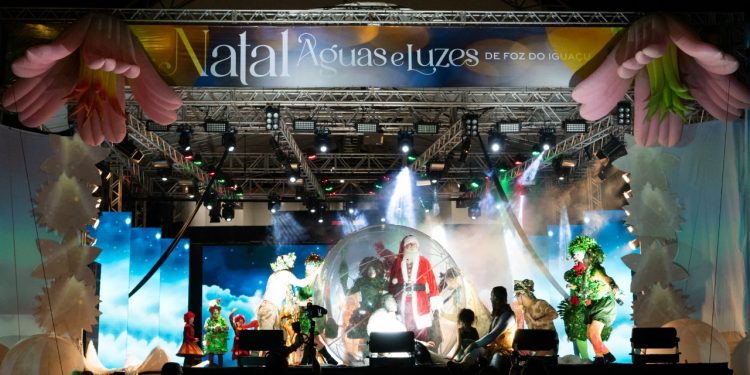 Natal Águas e Luzes de Foz do Iguaçu tem programação até o dia 5 de janeiro