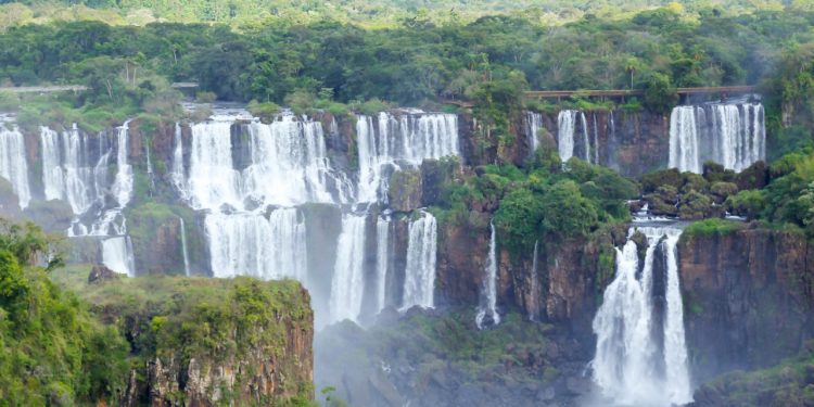 Mais de 10 mil pessoas visitaram o Parque Nacional do Iguaçu no Natal