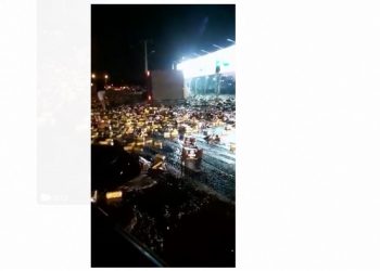 Carreta carregada de cerveja tomba na Rotatória do Charrua