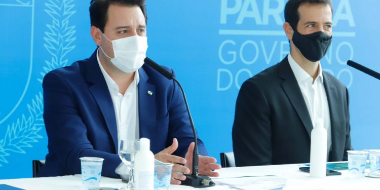 Governo do Estado propõe piso salarial de R$ 5,5 mil para todos os professores da rede pública