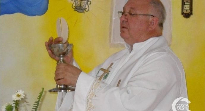 Padre Cláudio apresenta melhoras e deve receber alta hospitalar