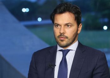 Empresas de telecomunicações iniciam implantação do 5G no Brasil