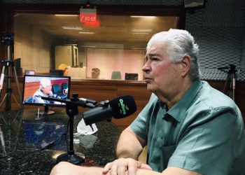 ‘Empresa pública deve servir a população’, disse Requião sobre Copel e Sanepar